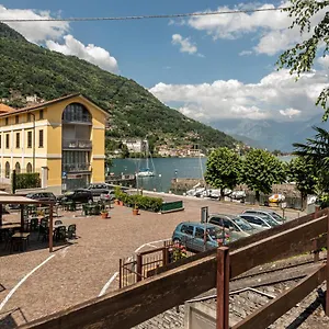 Terraced House On The Lakeside Of - Larihome A04 Apartment Gravedona