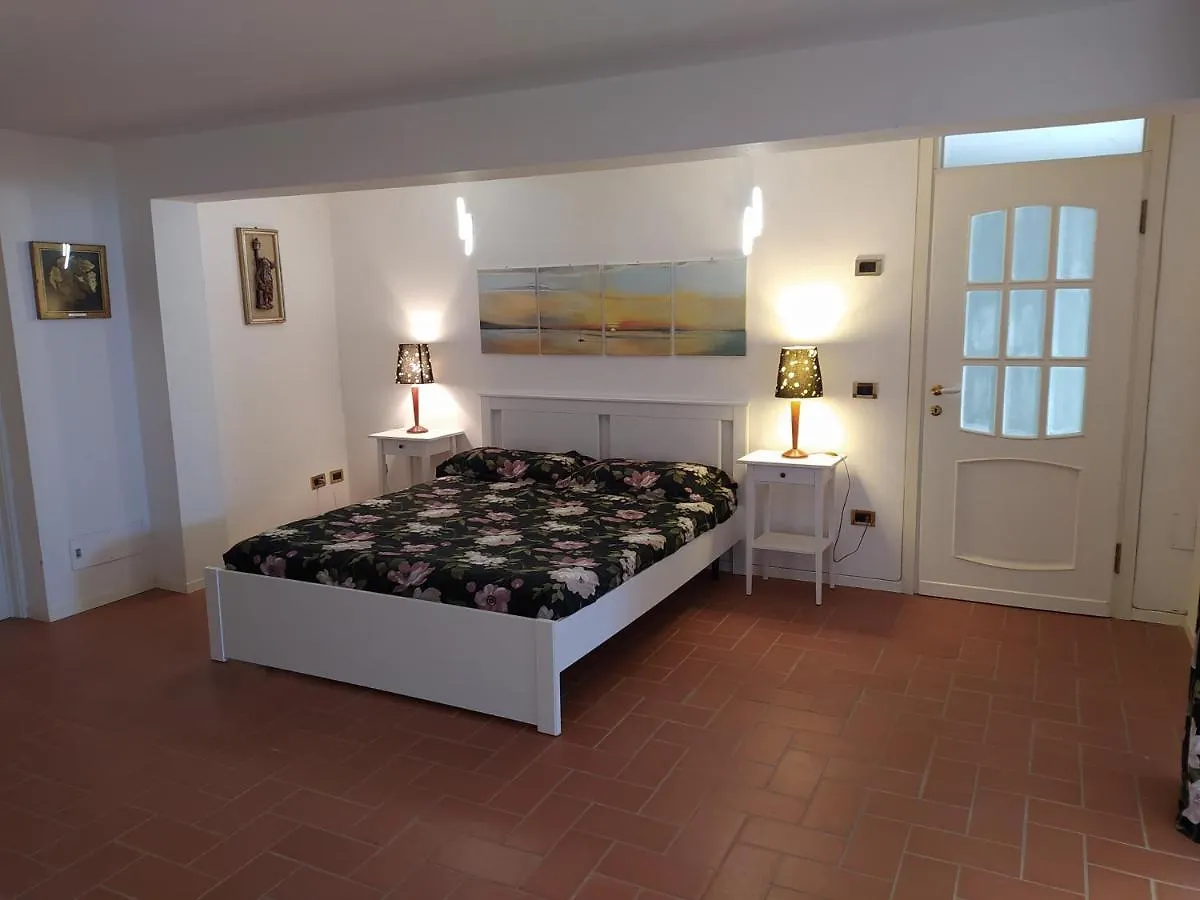 Villa Tra mare e bosco nella splendida Quercianella Casa vacanze