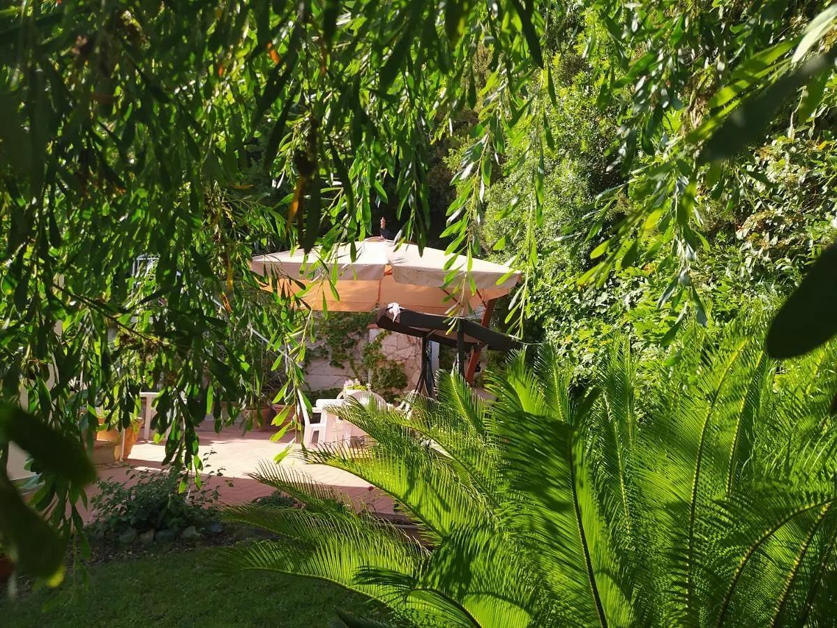 Casa vacanze Villa Tra mare e bosco nella splendida Quercianella