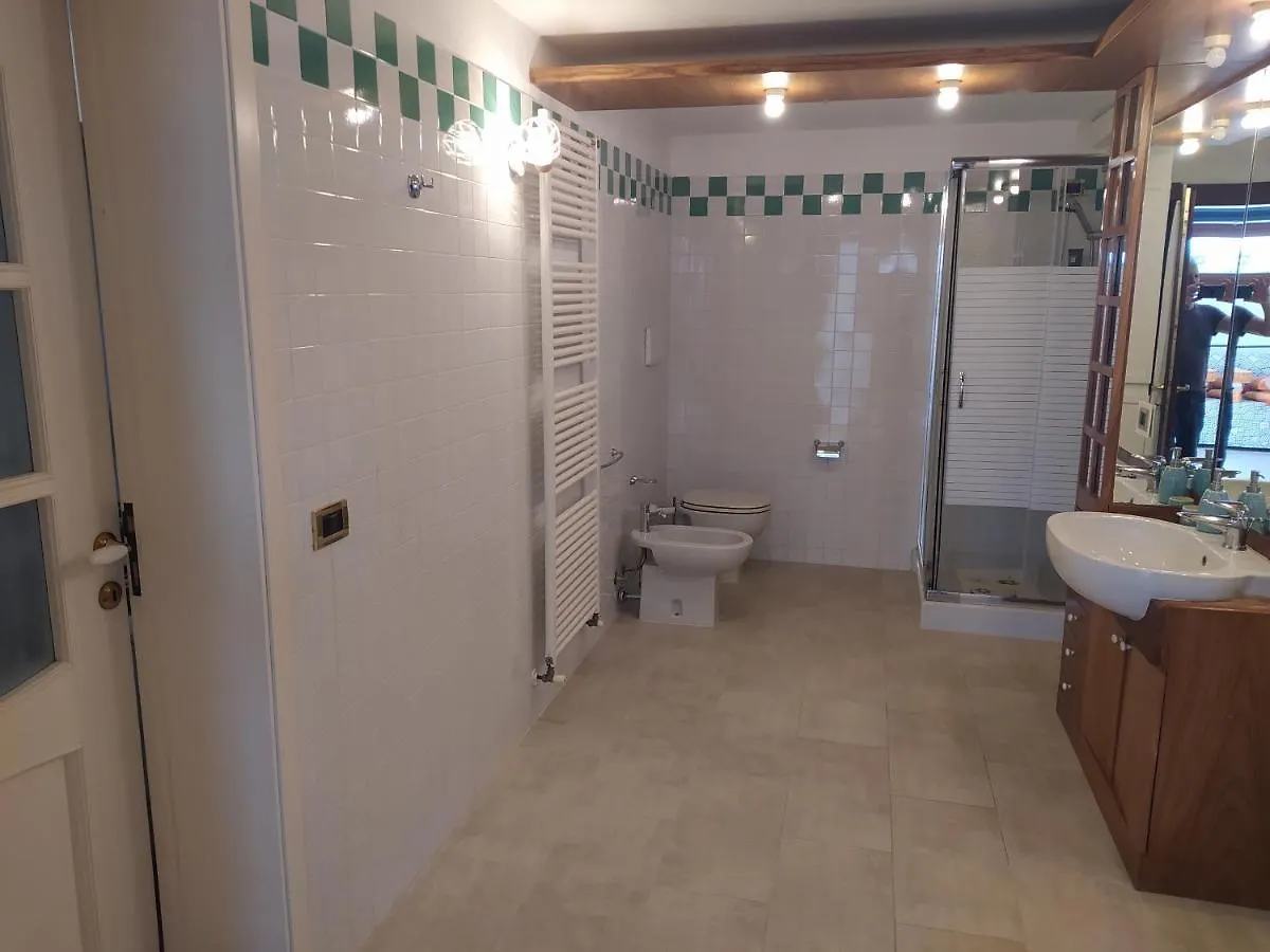 Casa vacanze Villa Tra mare e bosco nella splendida Quercianella Italia